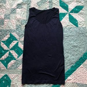 Stretchy navy workout tank size S